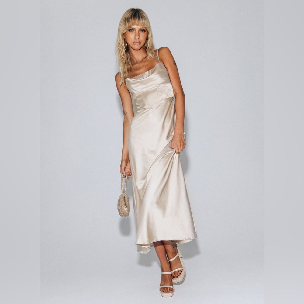 Princess polly satin dress sold out in every size